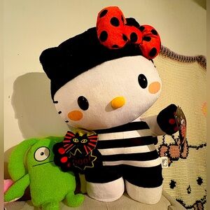 Halloween Hello Kitty Burglar Greeter Plush